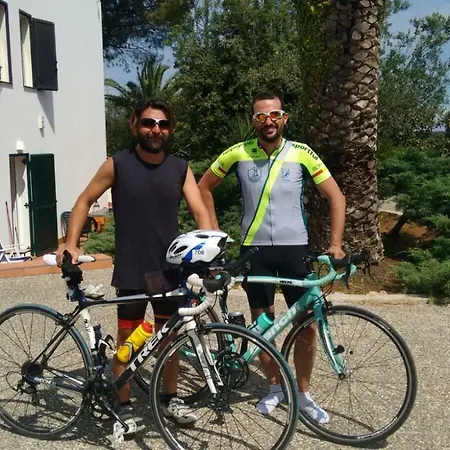 Parco Del Pizzo Bed & Breakfast 2*