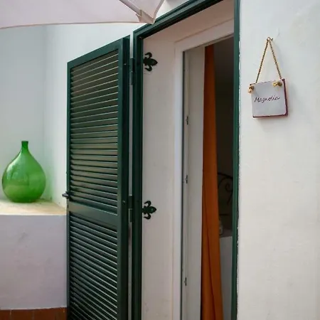 Parco Del Pizzo Bed & Breakfast 2*